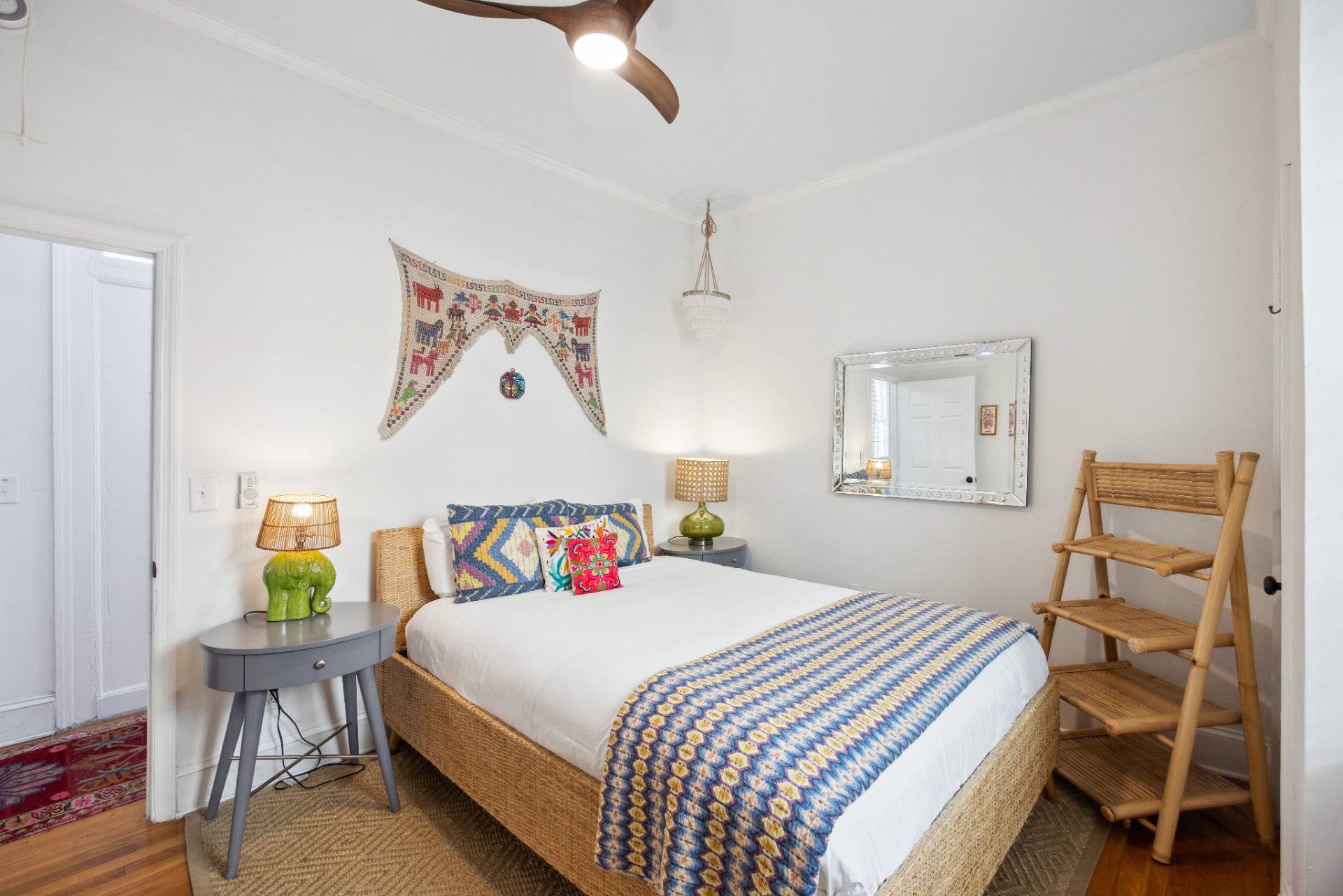Suite B queen bedroom